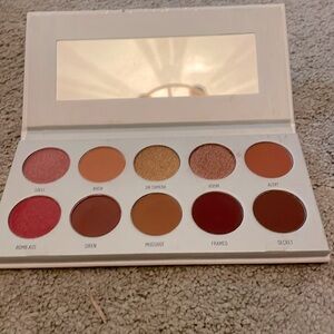 MORPHE by Jaclyn Hill eyeshadow palette “Ring the Alarm”